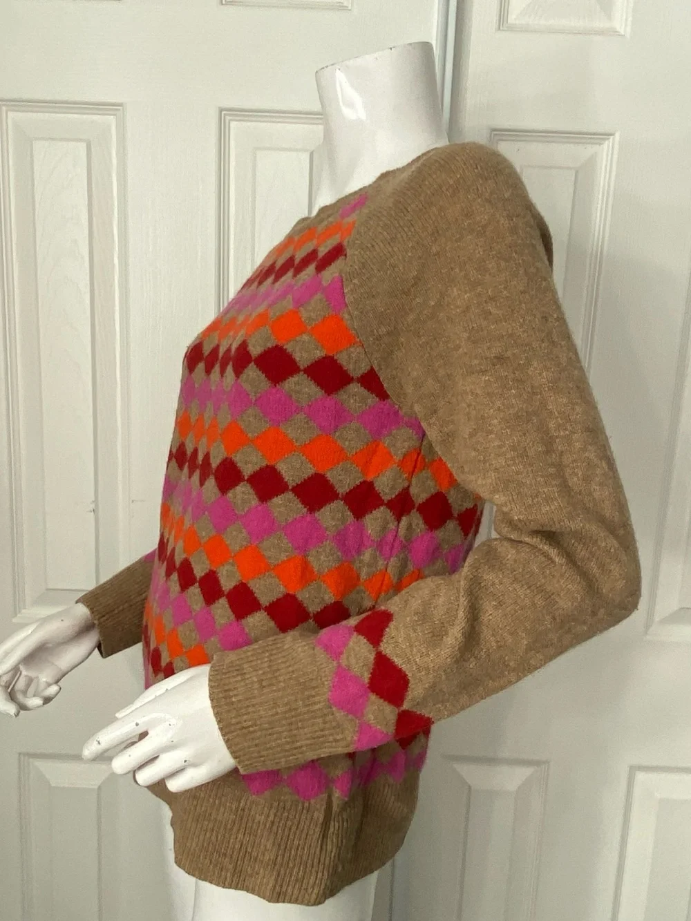 💯Lambs Wool J. Crew Tan Sweater with Pink and Orange Argyle Front